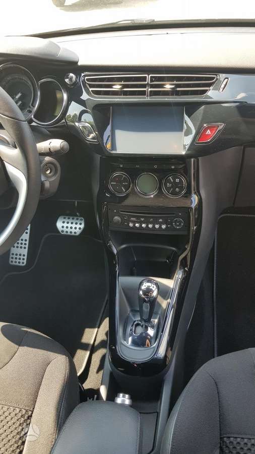 Citroen DS3, 1.6 l., hatchback