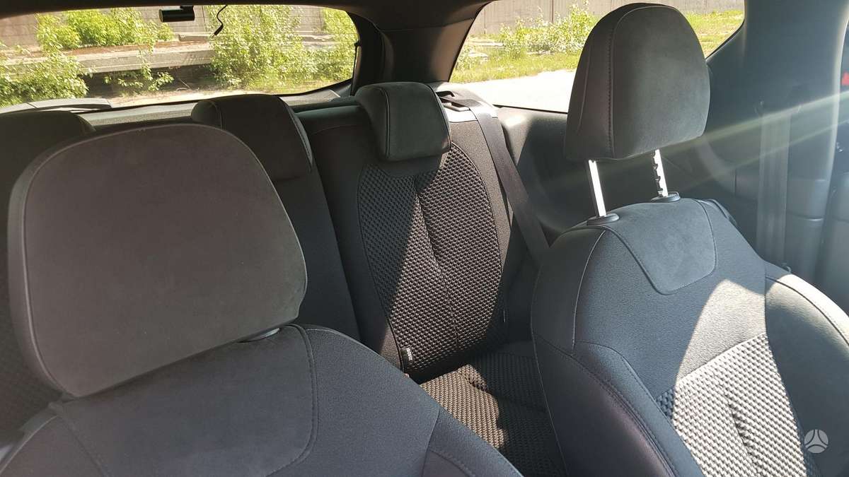 Citroen DS3, 1.6 l., hatchback