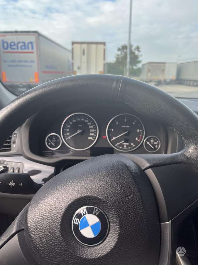 BMW X3, 2.0 l., off-road / crossover
