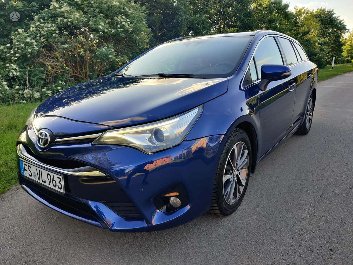Toyota Avensis - 2