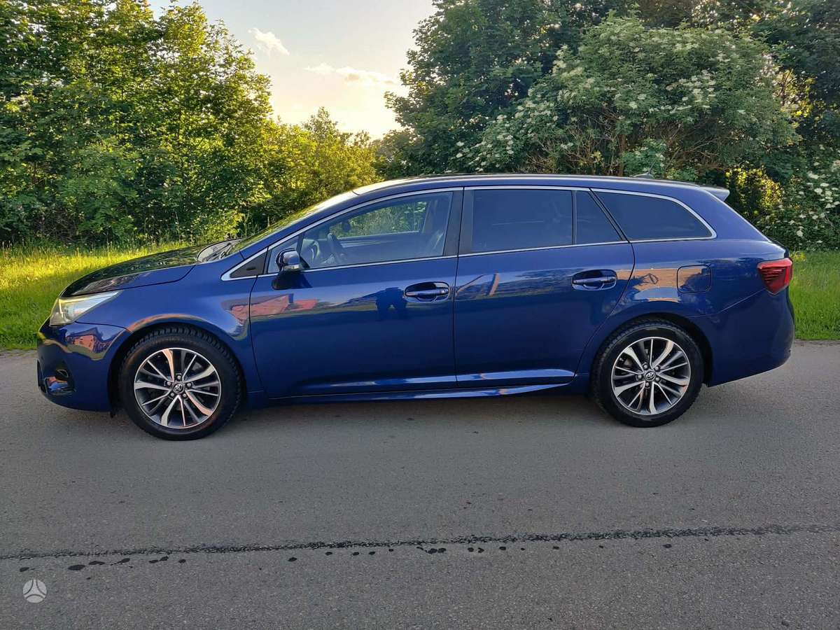 Toyota Avensis - 4