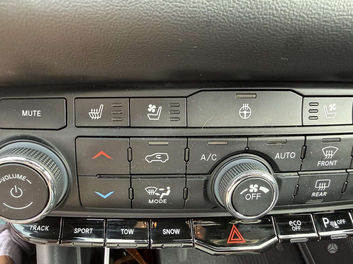 Dodge Durango, 5.7 l., off-road / crossover