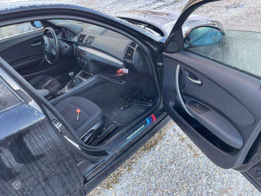 BMW 1 serija