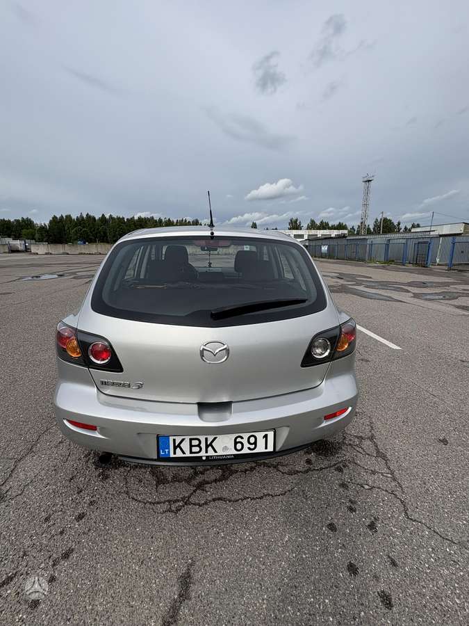 Mazda 3, 1.6 l., hatchback