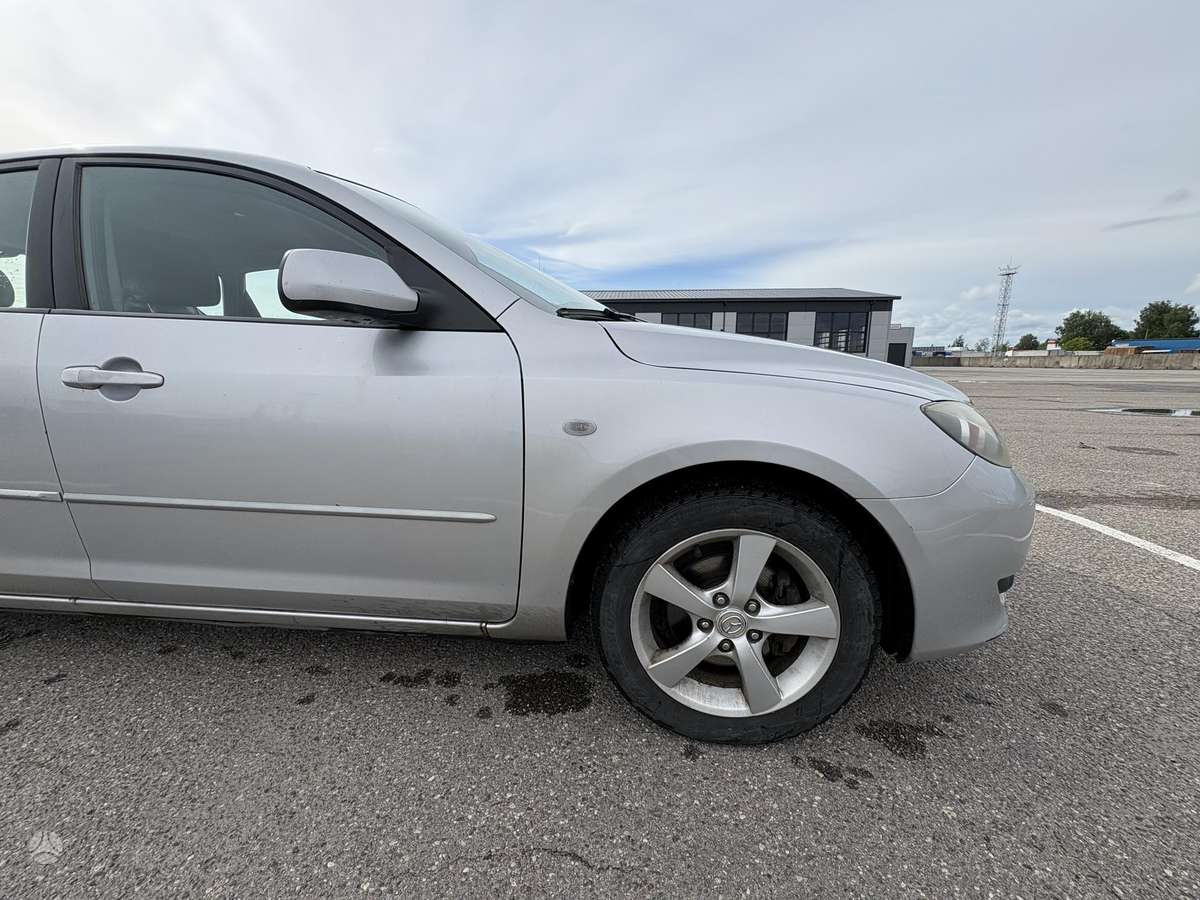 Mazda 3, 1.6 l., hatchback