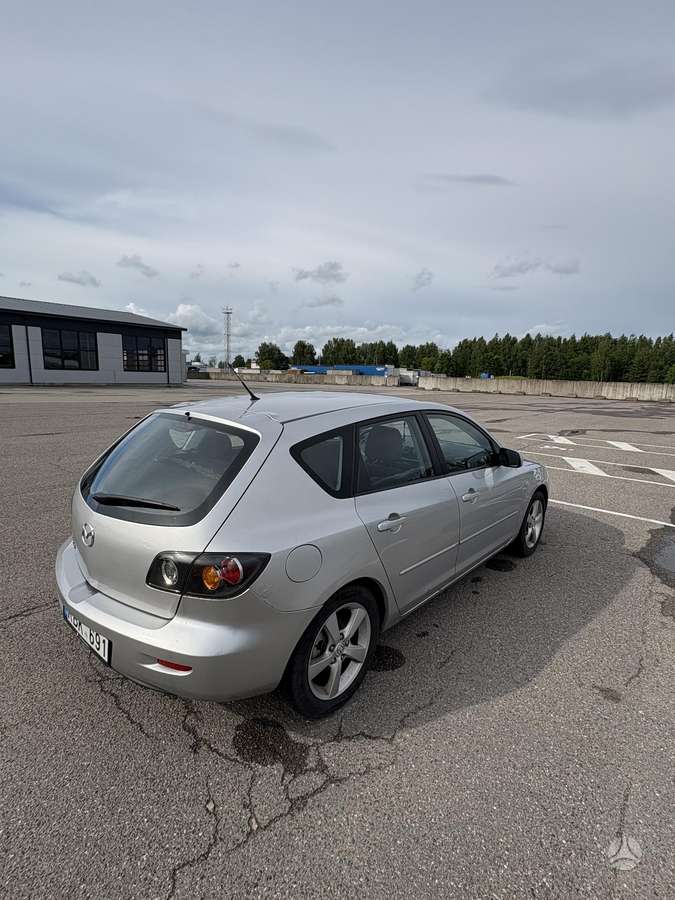 Mazda 3, 1.6 l., hatchback
