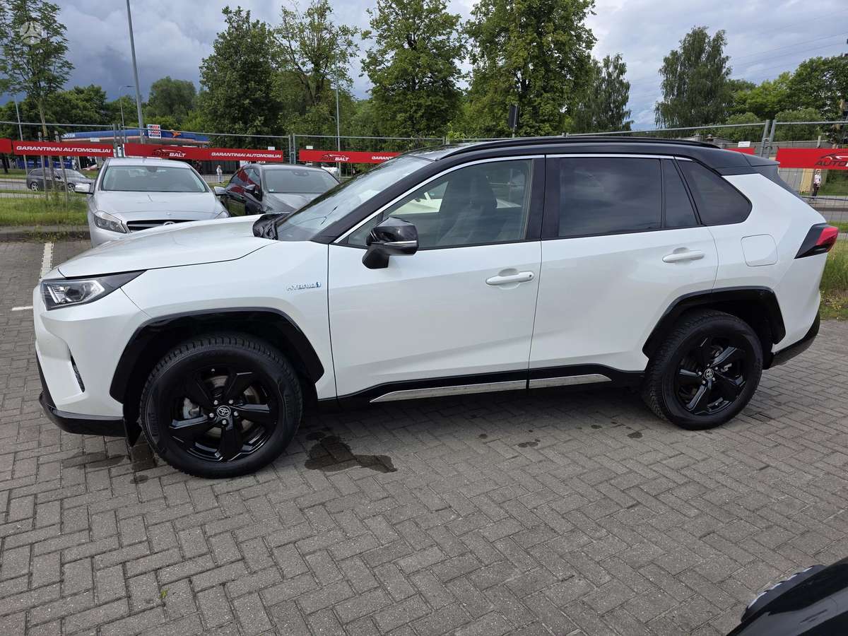 Toyota RAV4 - 5