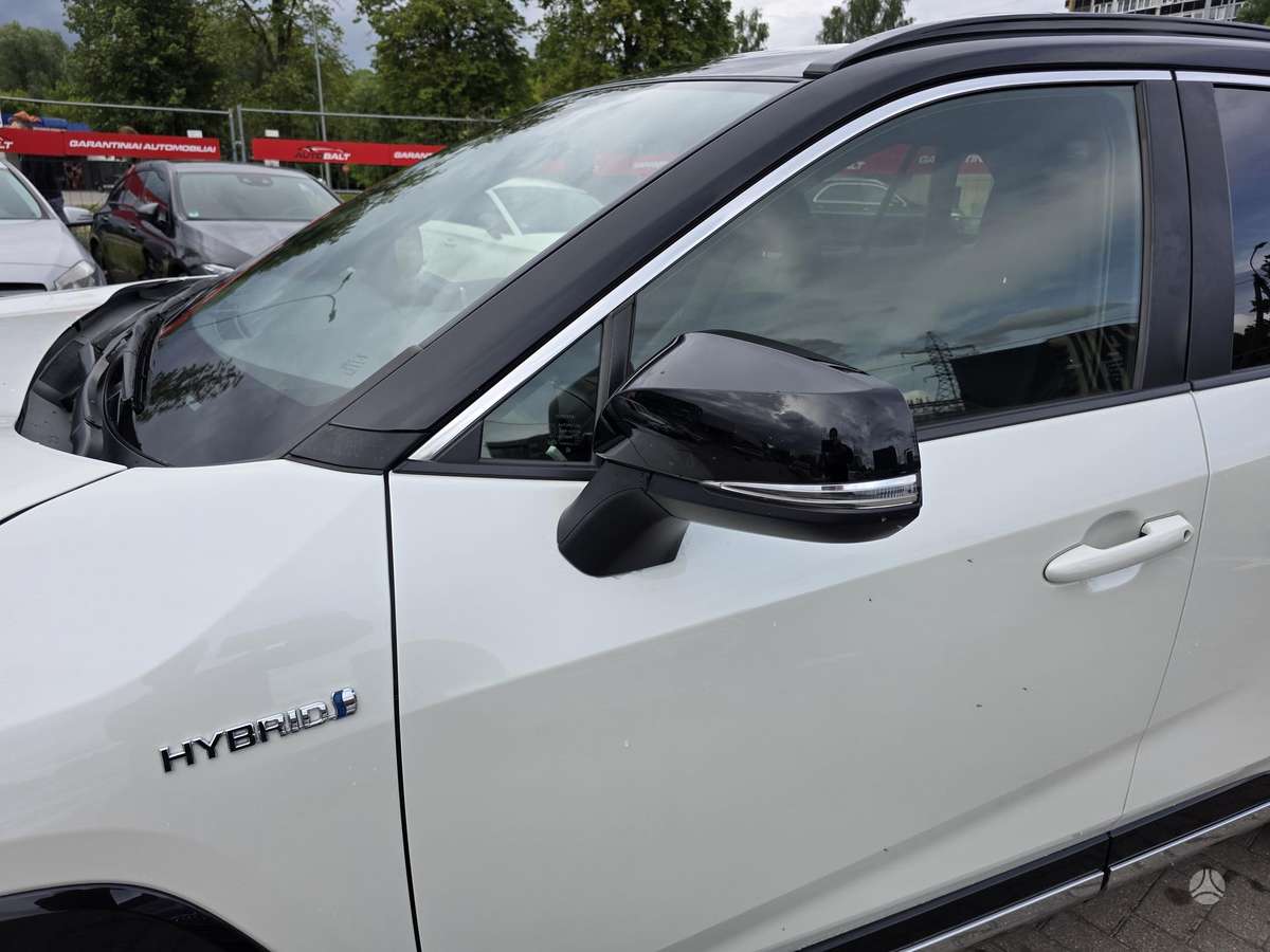 Toyota RAV4 - 11