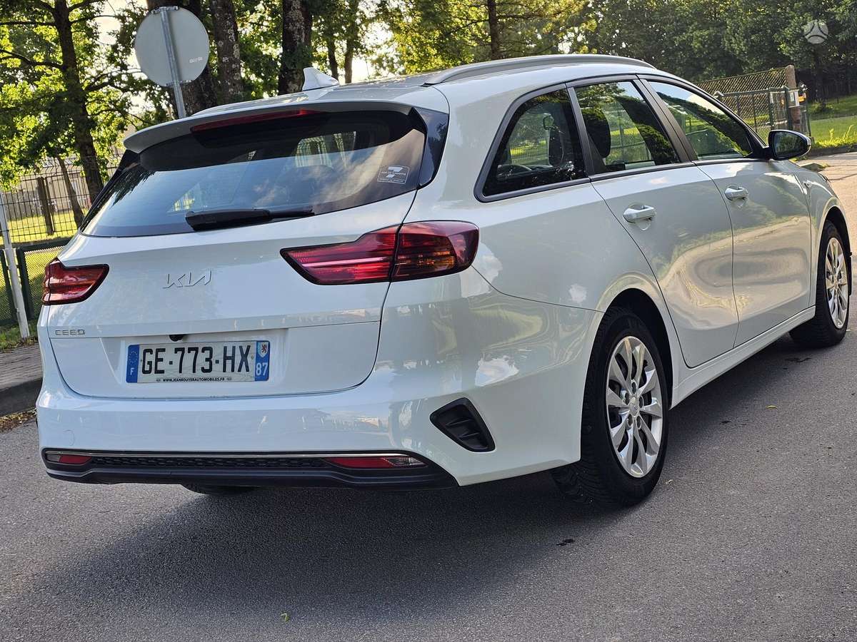 Kia Ceed, 1.6 l., Универсал