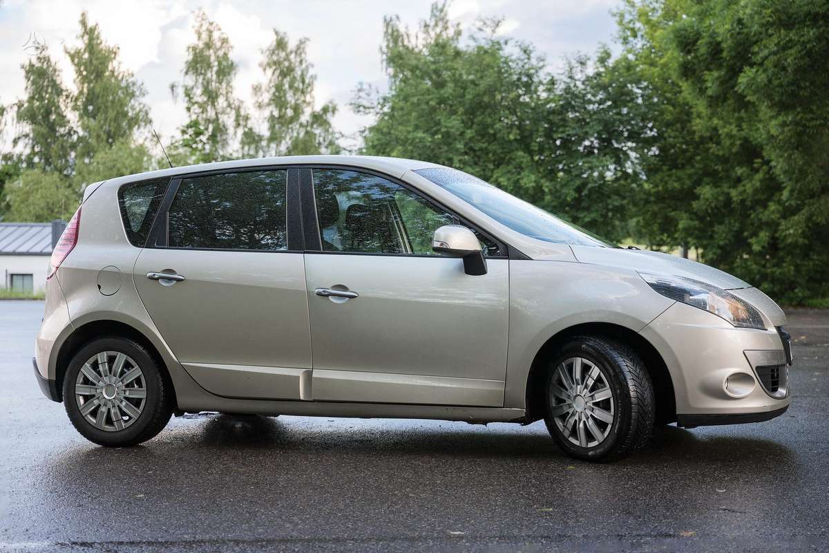 Renault Scenic, 1.5 l., Минивэн