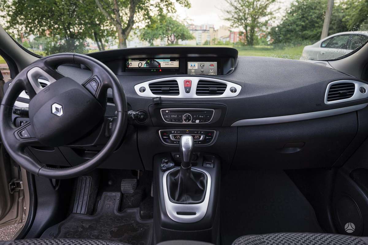 Renault Scenic, 1.5 l., Минивэн