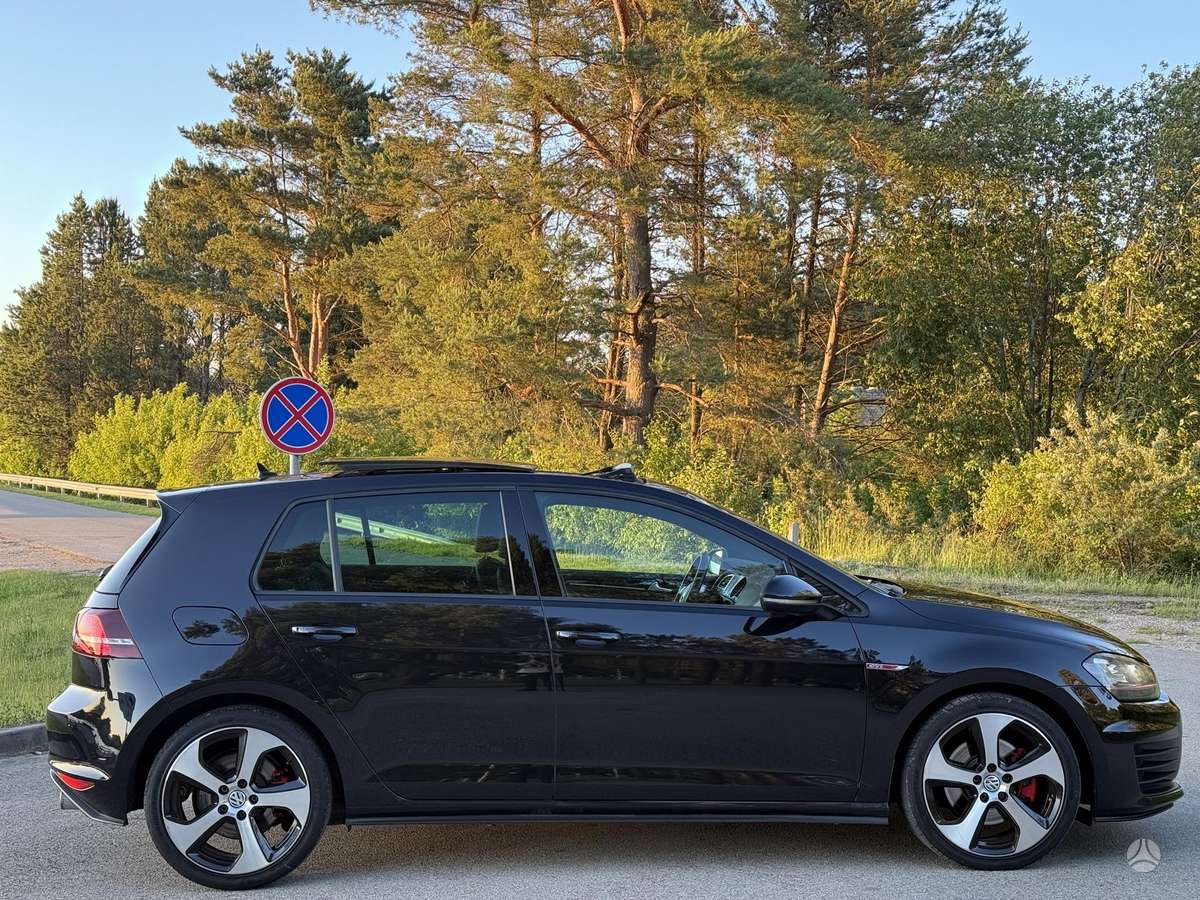 Volkswagen Golf, 2.0 l., hatchback
