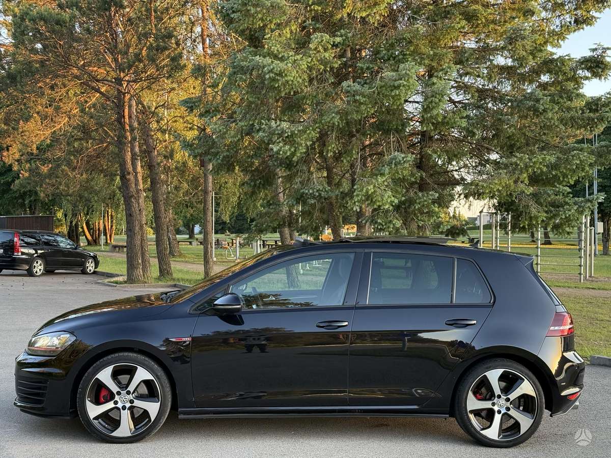 Volkswagen Golf, 2.0 l., hatchback