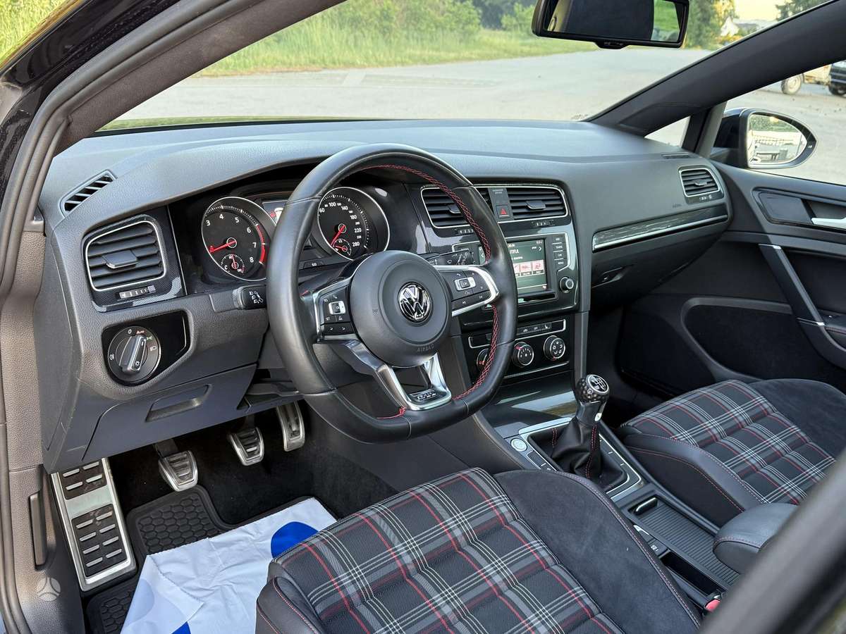 Volkswagen Golf, 2.0 l., hatchback