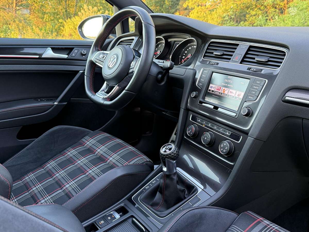 Volkswagen Golf, 2.0 l., hatchback