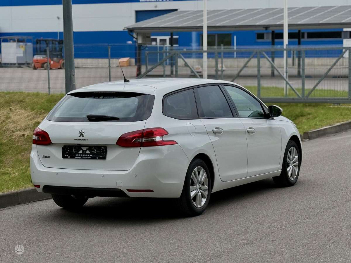 Peugeot 308, 1.2 l., wagon