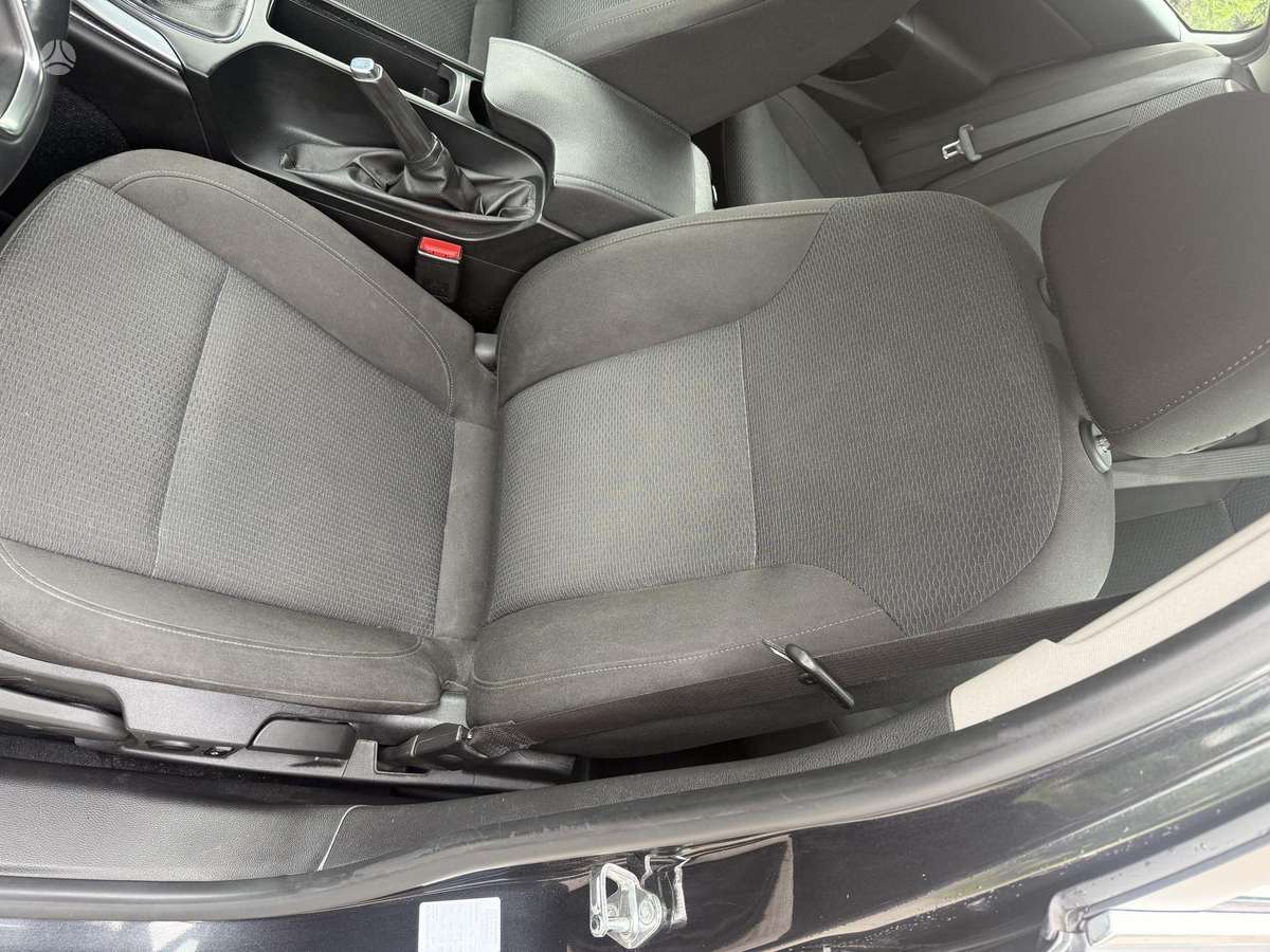 Opel Insignia, 1.6 l., hatchback