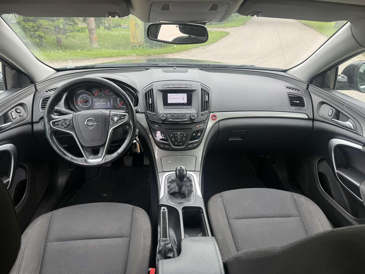 Opel Insignia, 1.6 l., hatchback
