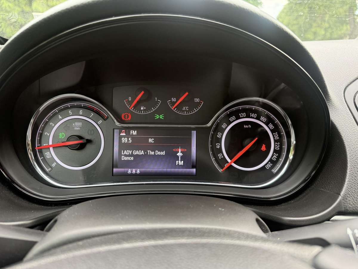Opel Insignia, 1.6 l., hatchback