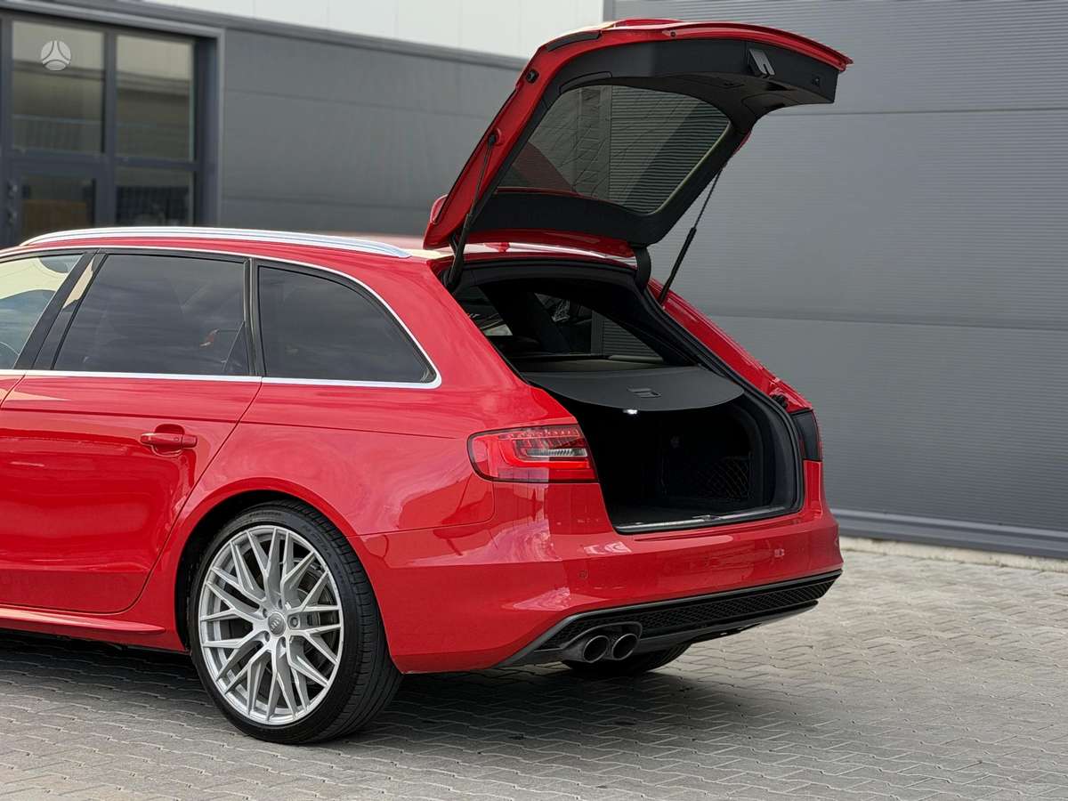 Audi A4, 2.0 l., universalas