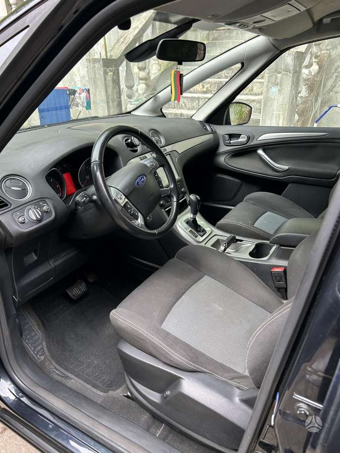 Ford S-MAX, saloon / sedan