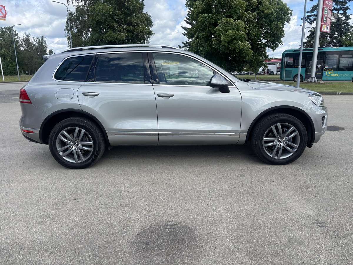 Volkswagen Touareg - 6