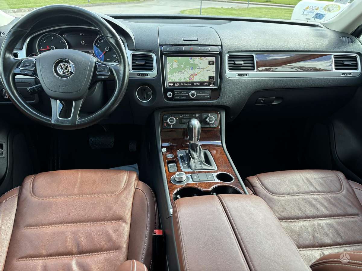 Volkswagen Touareg - 9