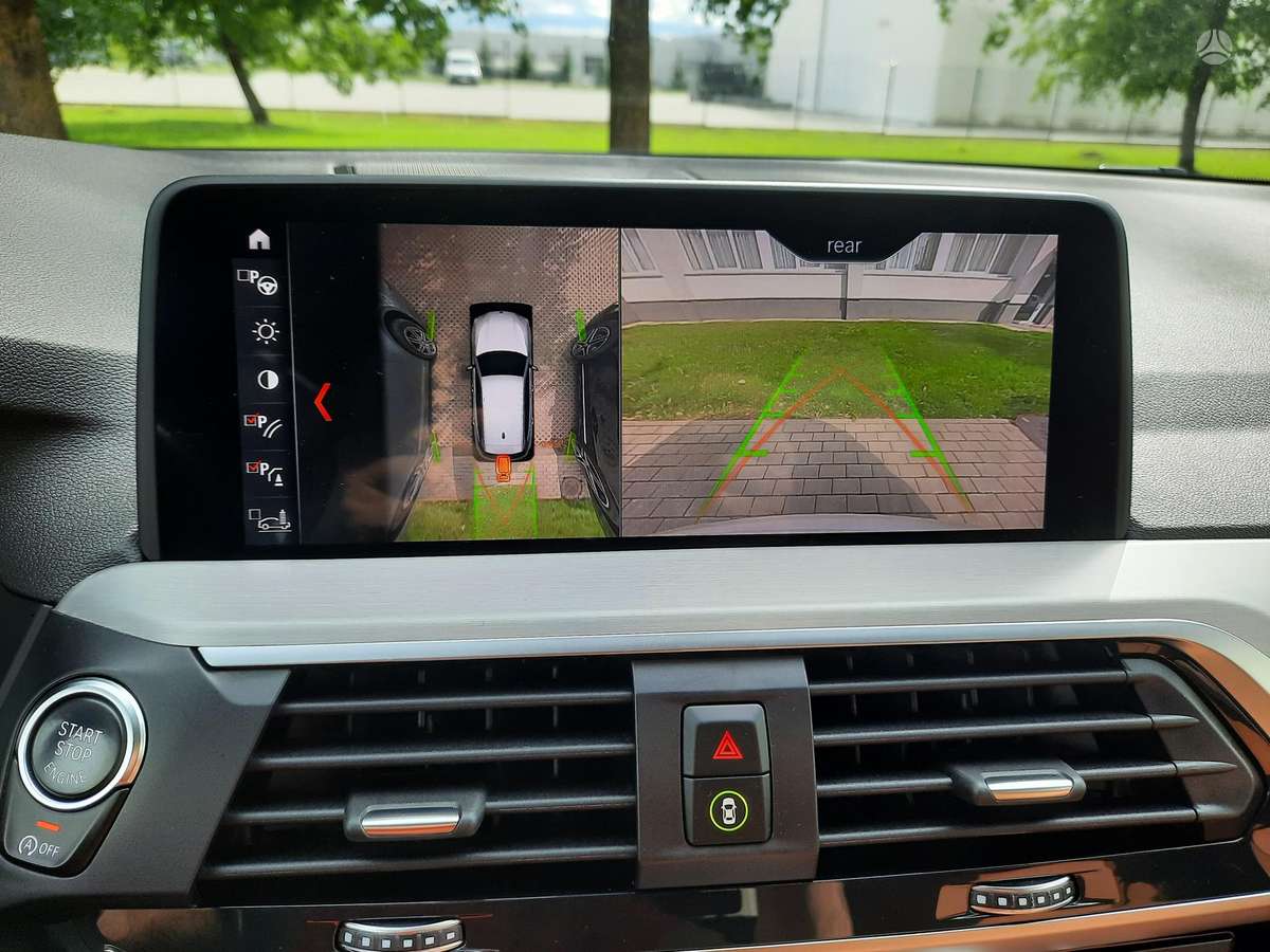 BMW X3, 2.0 l., Минивэн