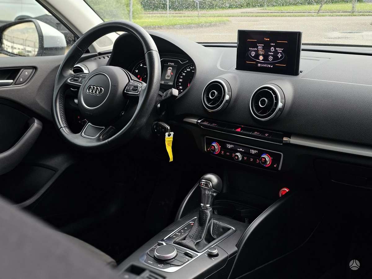 Audi A3, 1.2 l., Хэтчбек