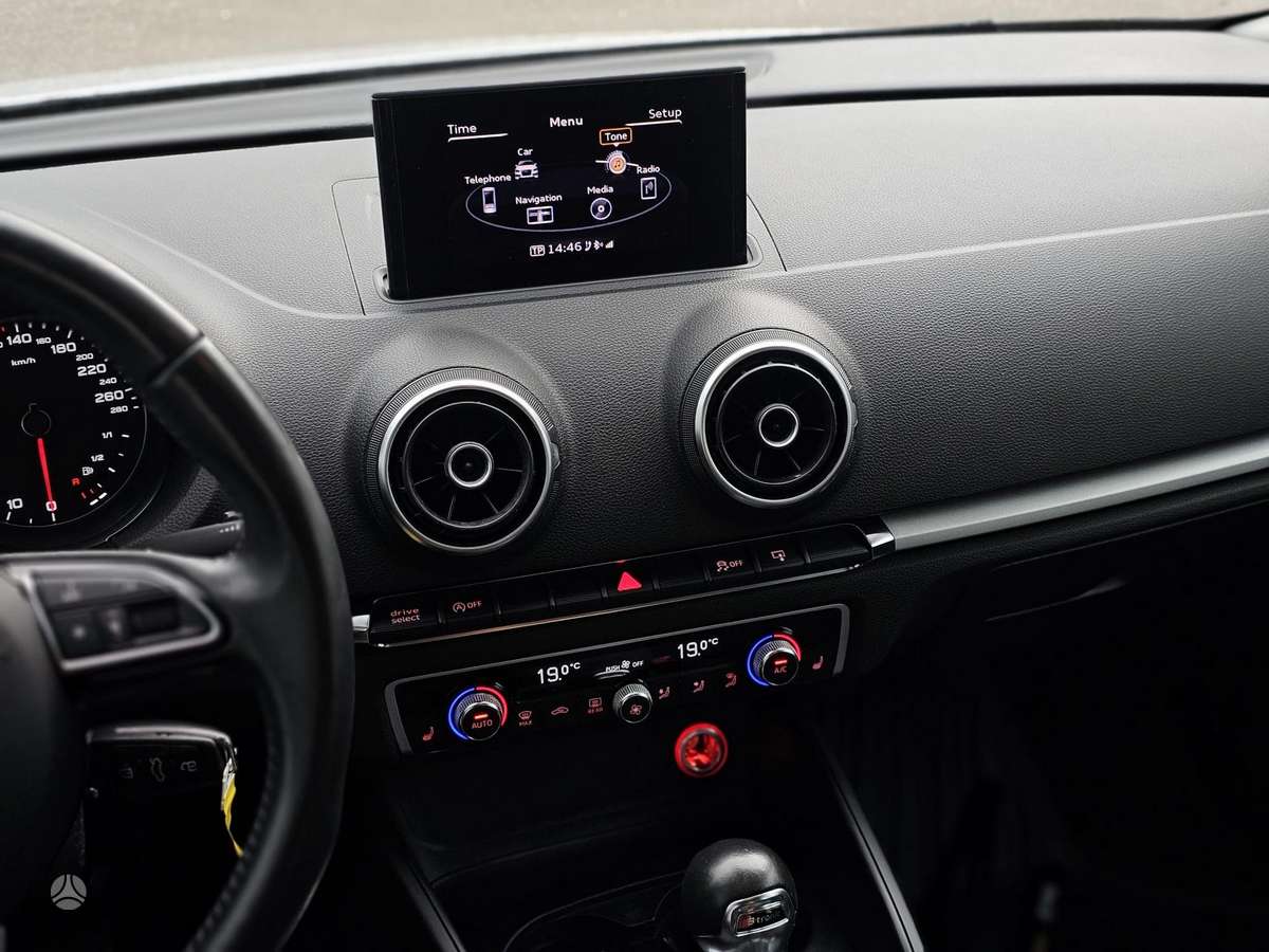 Audi A3, 1.2 l., Хэтчбек