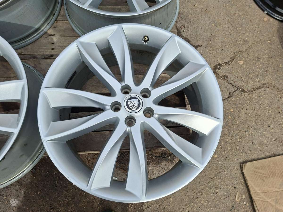 Jaguar 8J ET49 63,4, light alloy, R20