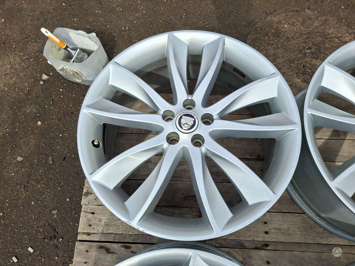 Jaguar 8J ET49 63,4, light alloy, R20