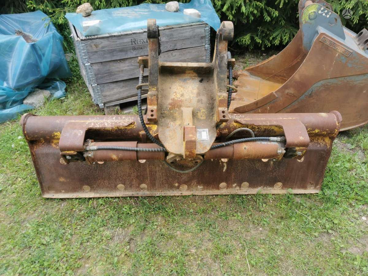 Atlas 225LC, buckets