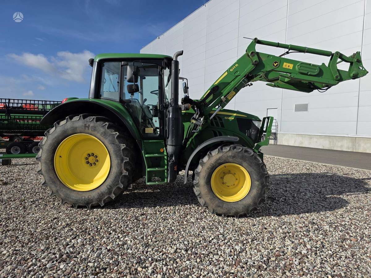 John Deere 6120M, traktoriai