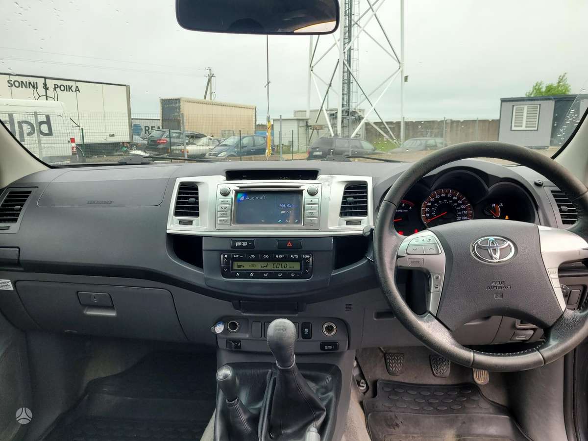 Toyota Hilux