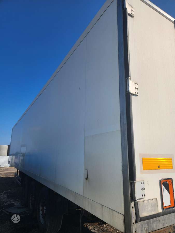 Krone SDR27, refrigerated