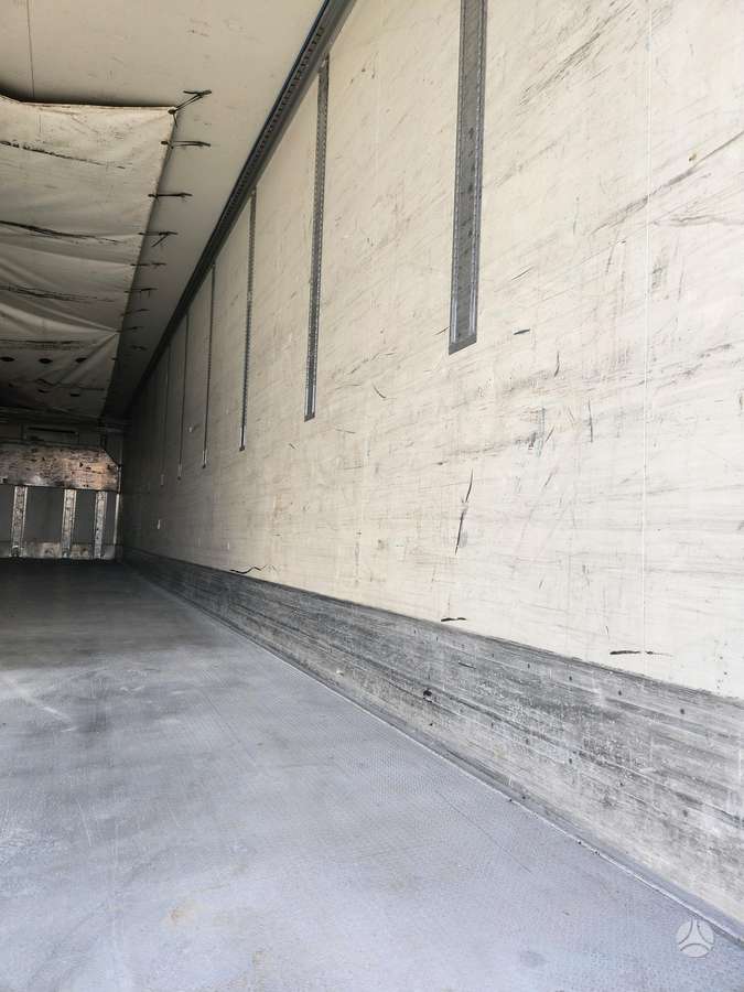 Krone SDR27, refrigerated