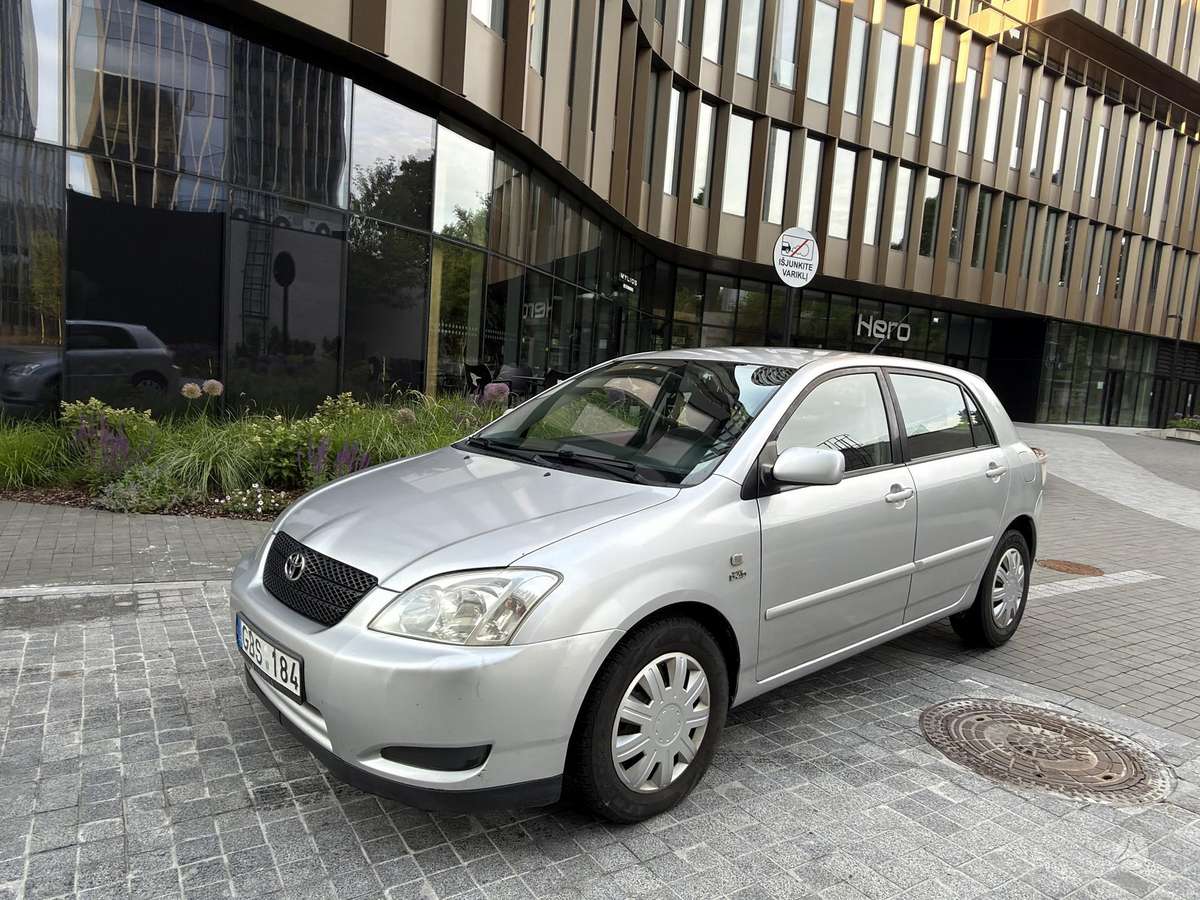 Toyota Corolla, 2.0 l., hatchback