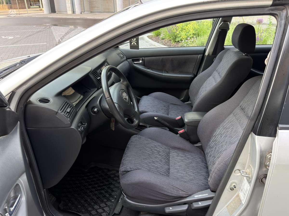 Toyota Corolla, 2.0 l., hatchback