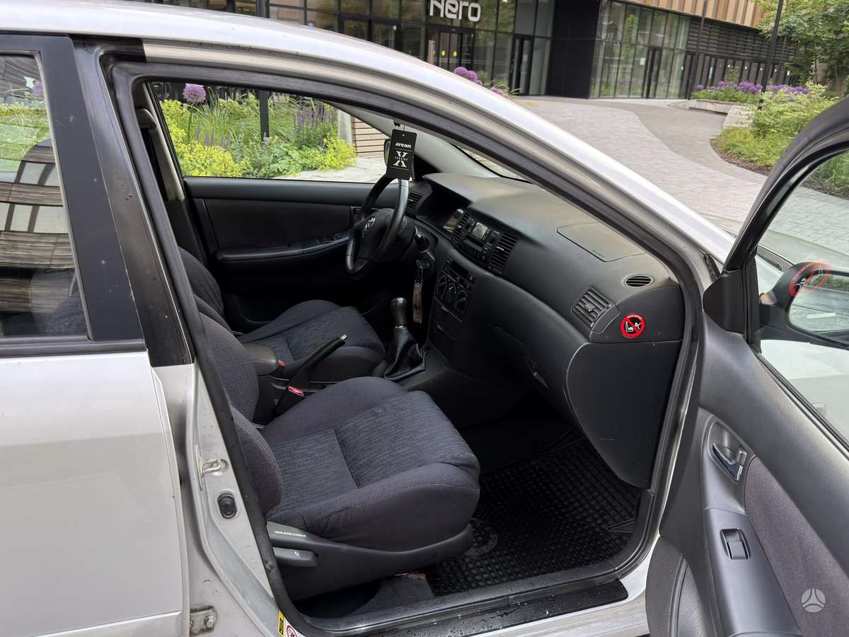 Toyota Corolla, 2.0 l., hatchback