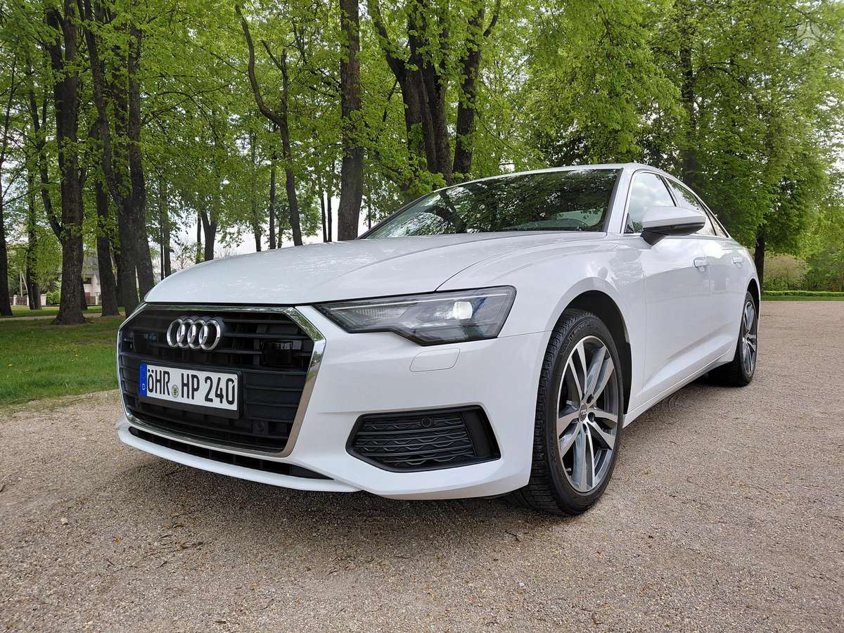 Audi A6, 2.0 l., Седан