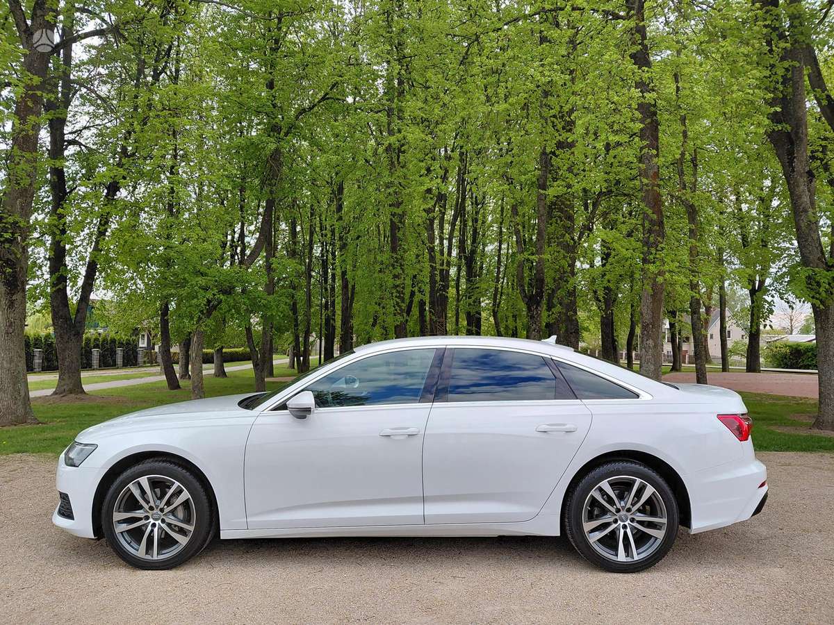 Audi A6, 2.0 l., Седан