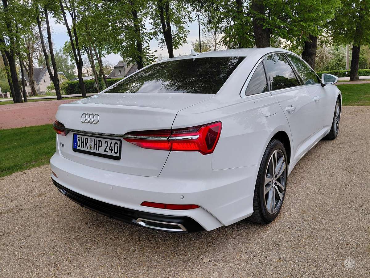 Audi A6, 2.0 l., Седан