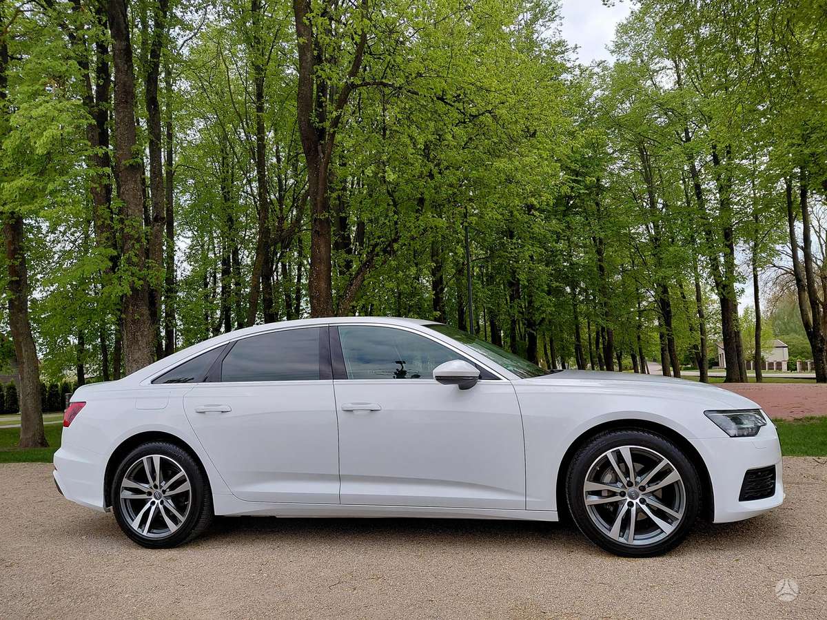 Audi A6, 2.0 l., Седан