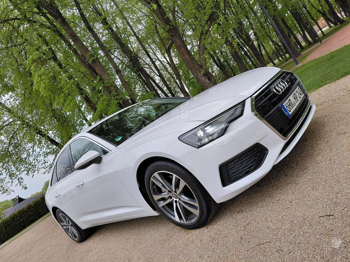 Audi A6, 2.0 l., Седан