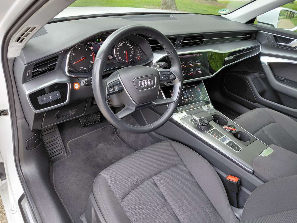 Audi A6, 2.0 l., Седан