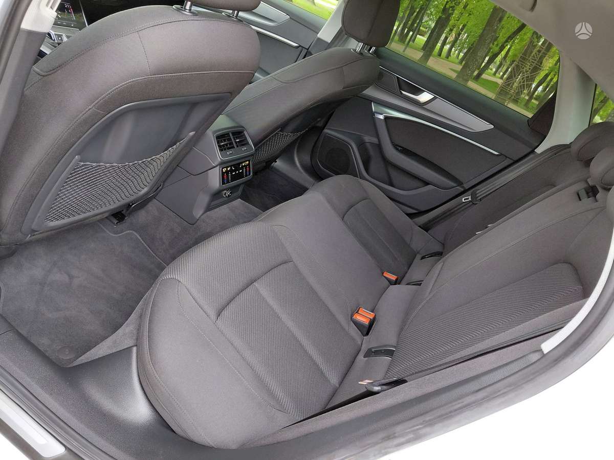 Audi A6, 2.0 l., Седан