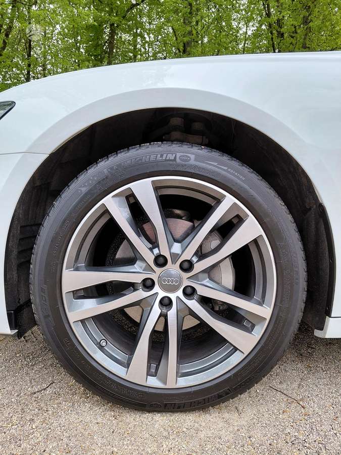 Audi A6, 2.0 l., Седан