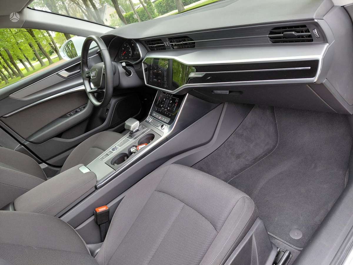 Audi A6, 2.0 l., Седан