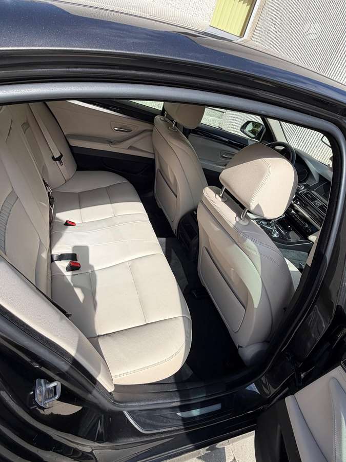 BMW 528, 2.0 l., Седан